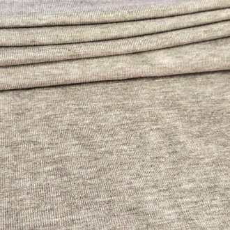 sweterek beżowy melanż 300g